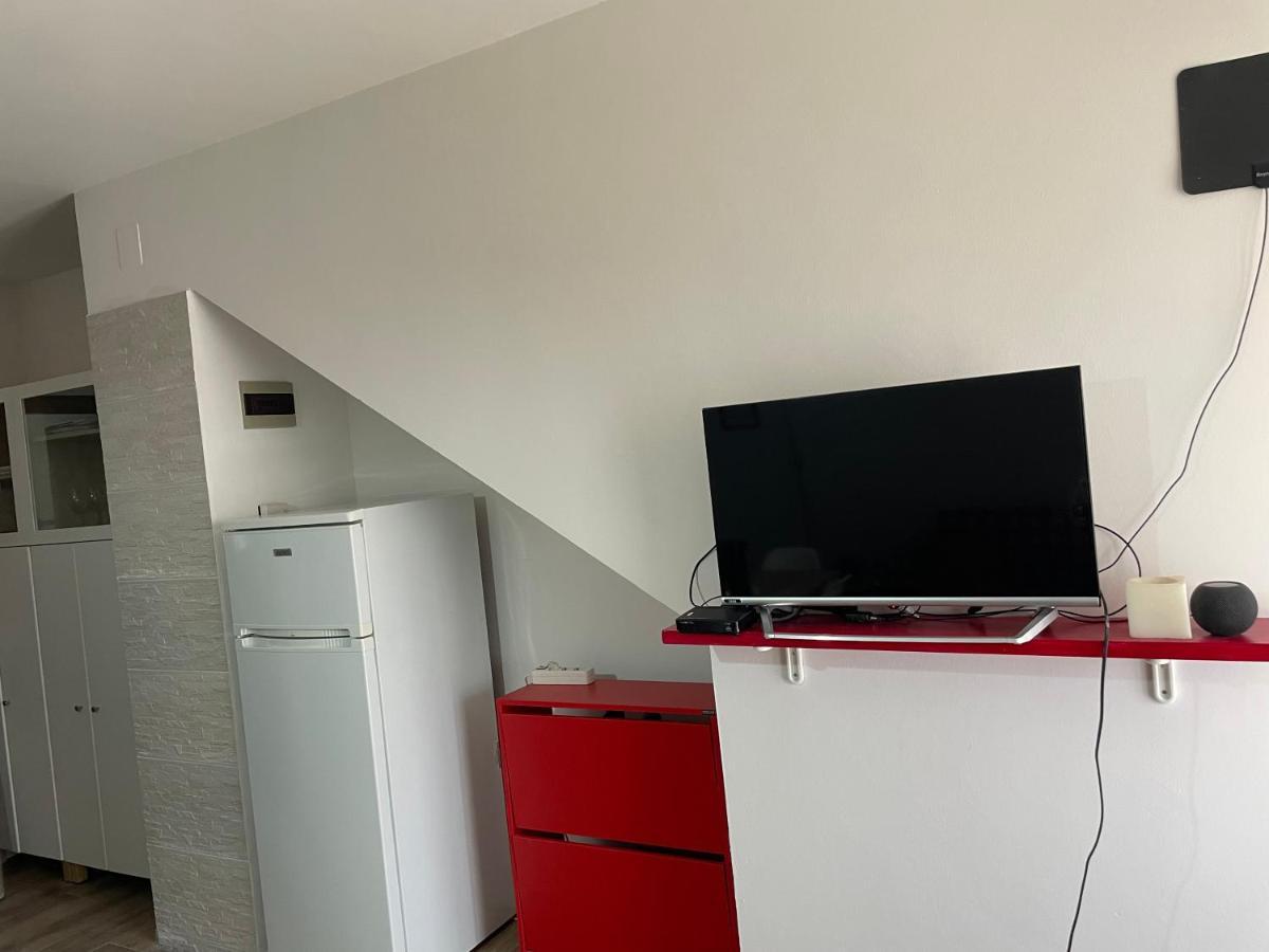 Lake Apartment Ischia Red Tenna Exterior photo